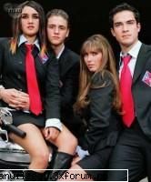 :) poze rebelde pt milioanele de fani